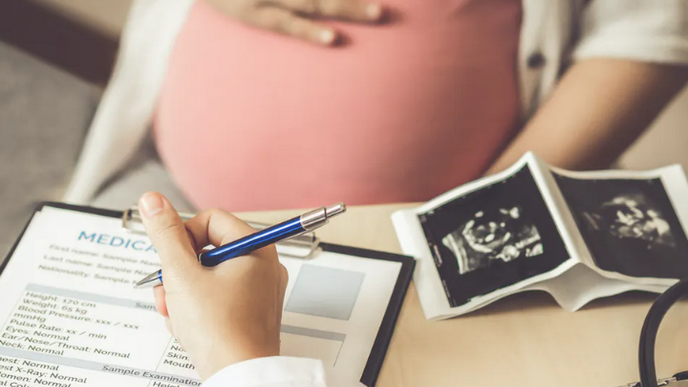 Here's How to Recognize & Treat Tokophobia